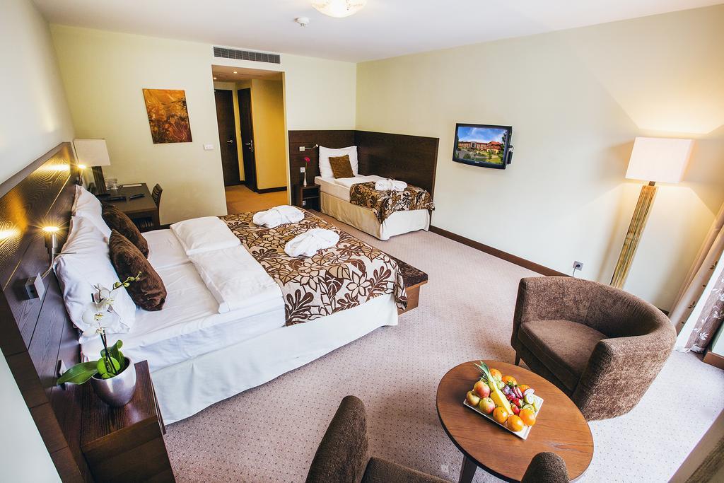 Hotel Zochova Chata - Adult Friendly Модра Экстерьер фото